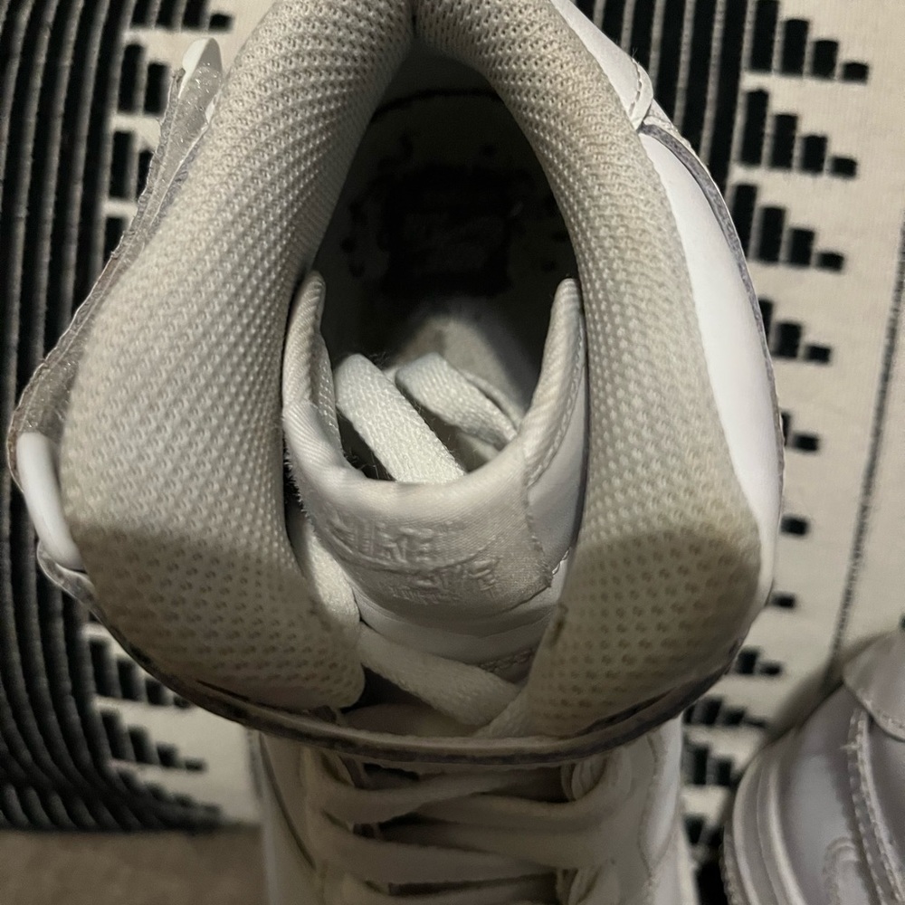 Size 5.5 - Airforce One High Tops (Boys)
